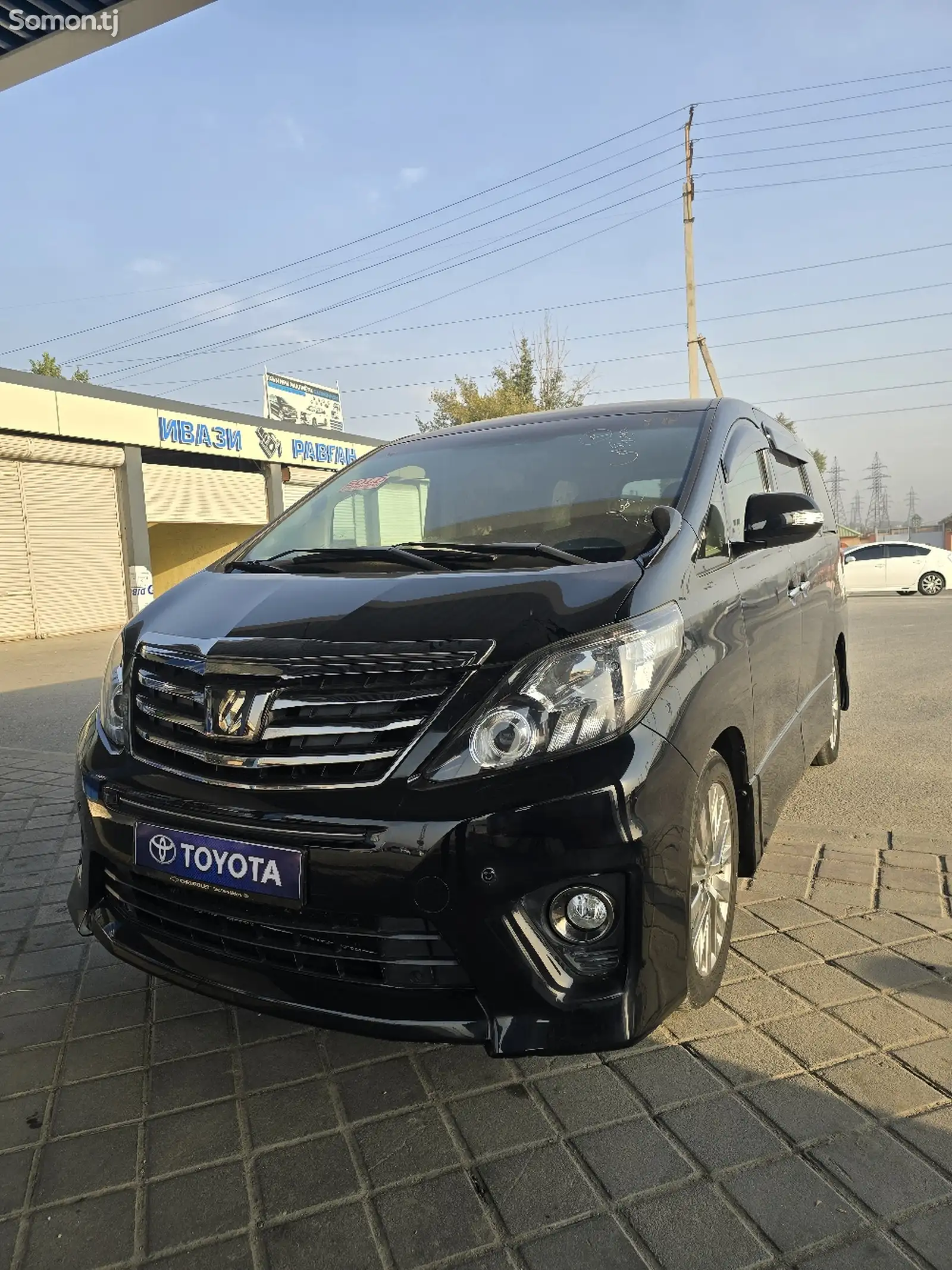 Toyota Vellfire, 2014-5