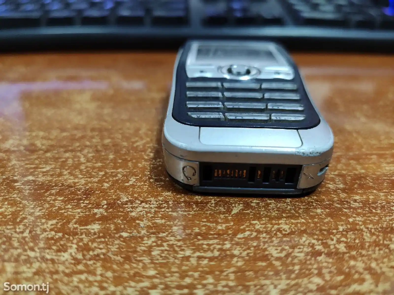 Sony Ericsson J300i-5