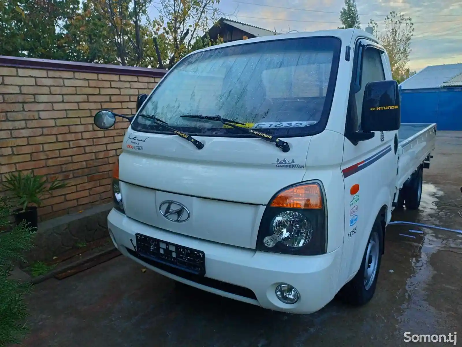 Бортовой автомобиль Hyundai Porter, 2011-1