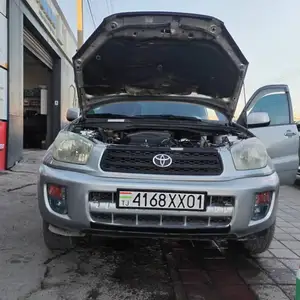 Toyota RAV 4, 2002