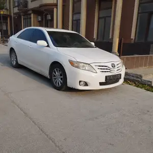 Toyota Camry, 2011