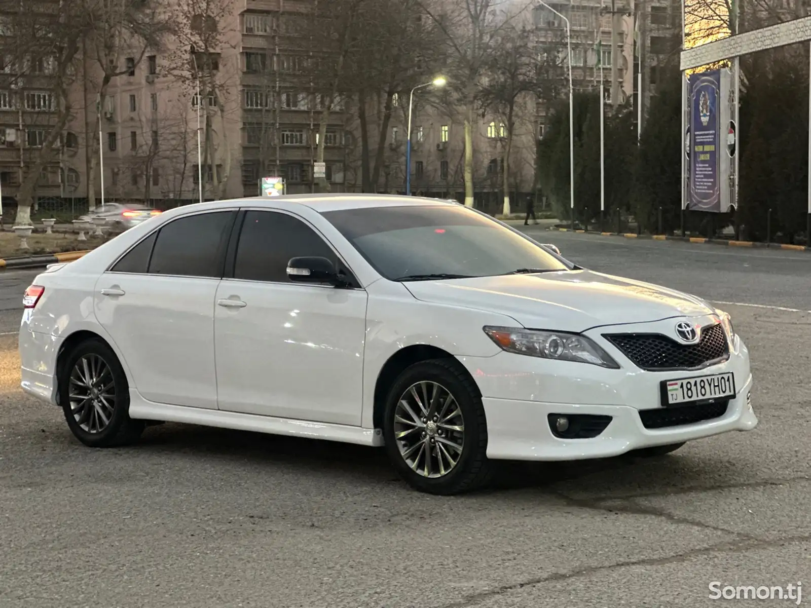 Toyota Camry, 2010-1