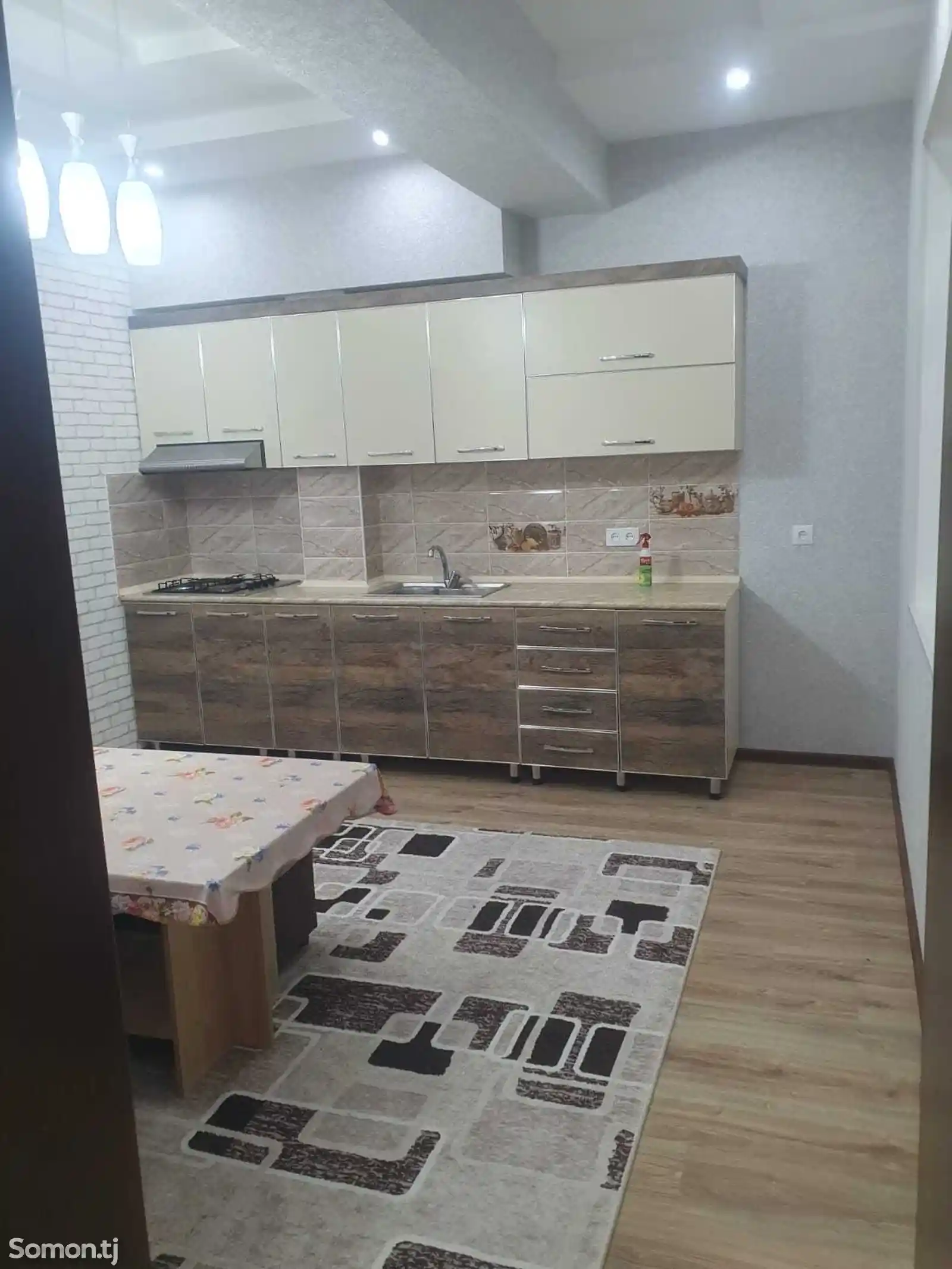 2-комн. квартира, Цокольный этаж, 50м², 19мкр-7