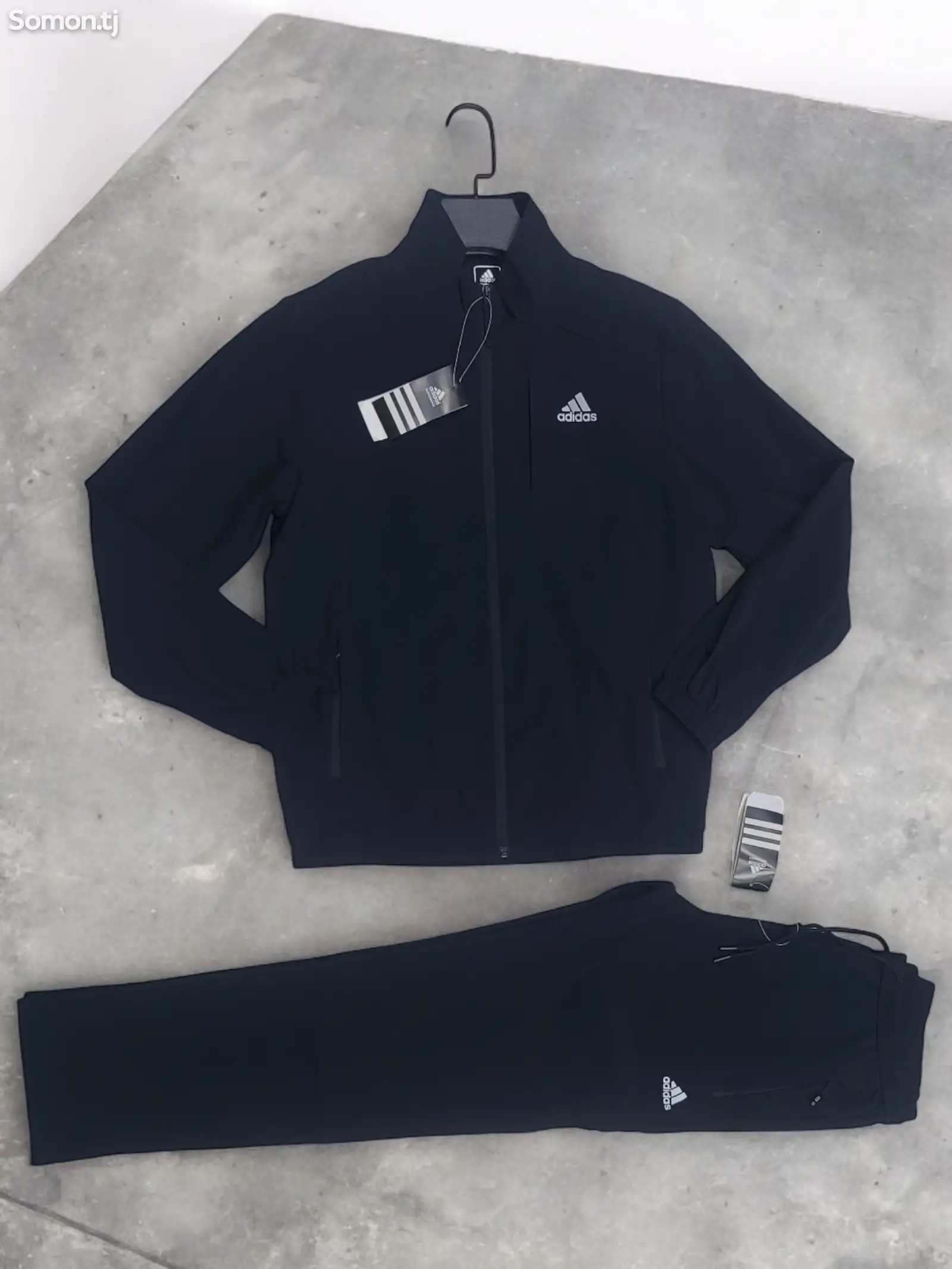 Спортивный костюм Adidas-1