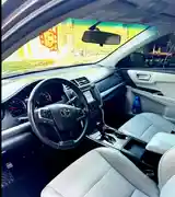 Toyota Camry, 2017-4