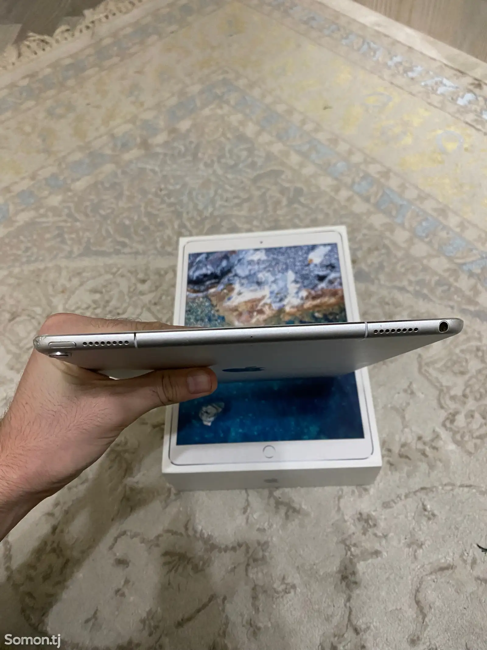 Планшет iPad pro 10.5-8