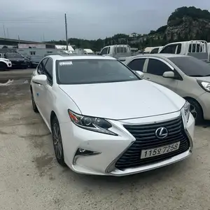 Lexus ES series, 2017