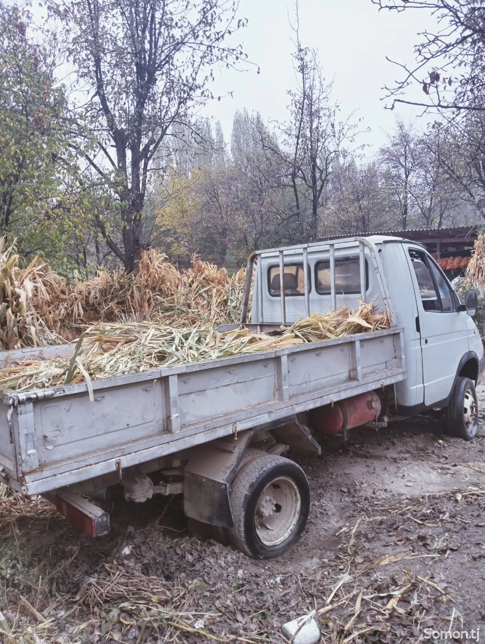 Бортовой автомобиль-4