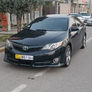 Toyota Camry, 2012