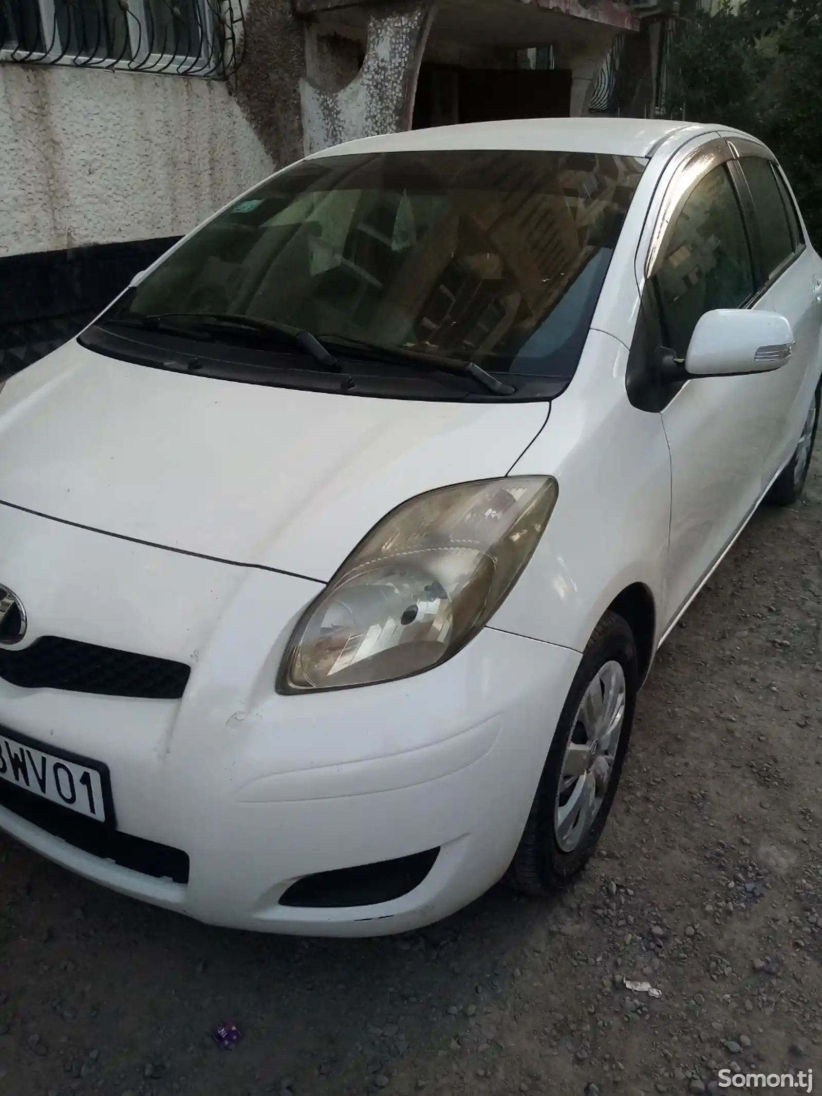 Toyota Vitz, 2009-2