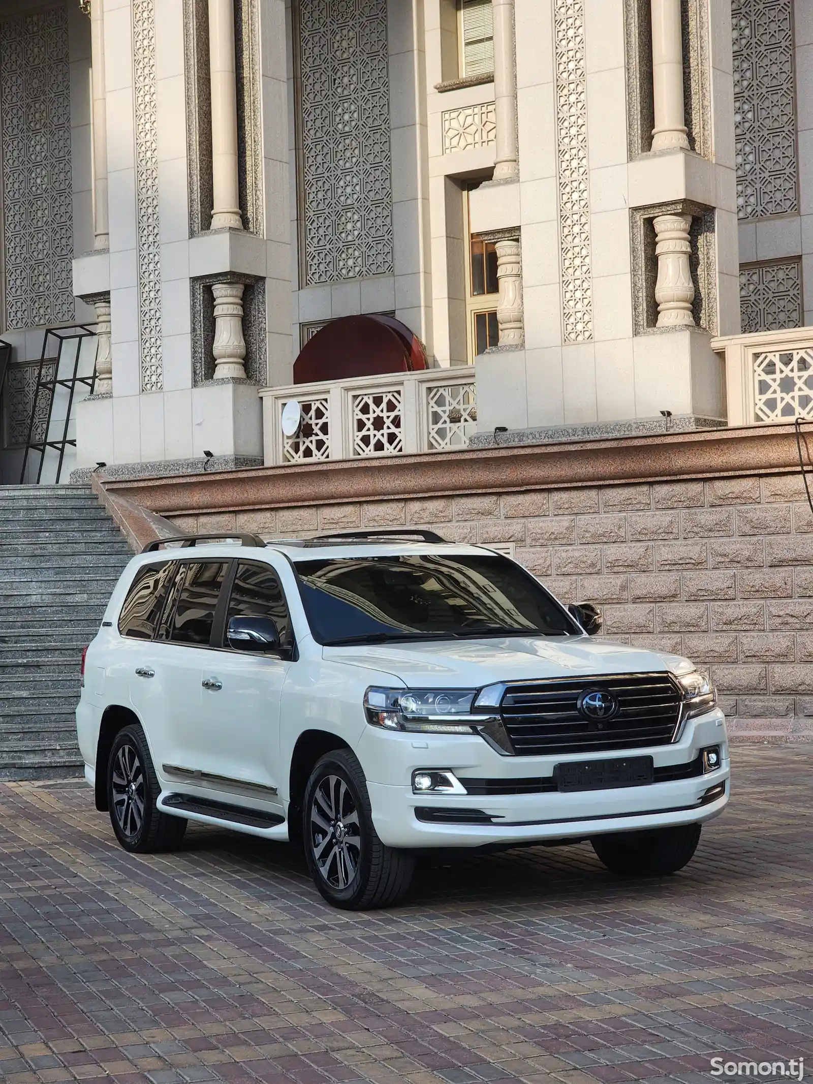 Toyota Land Cruiser, 2019-3