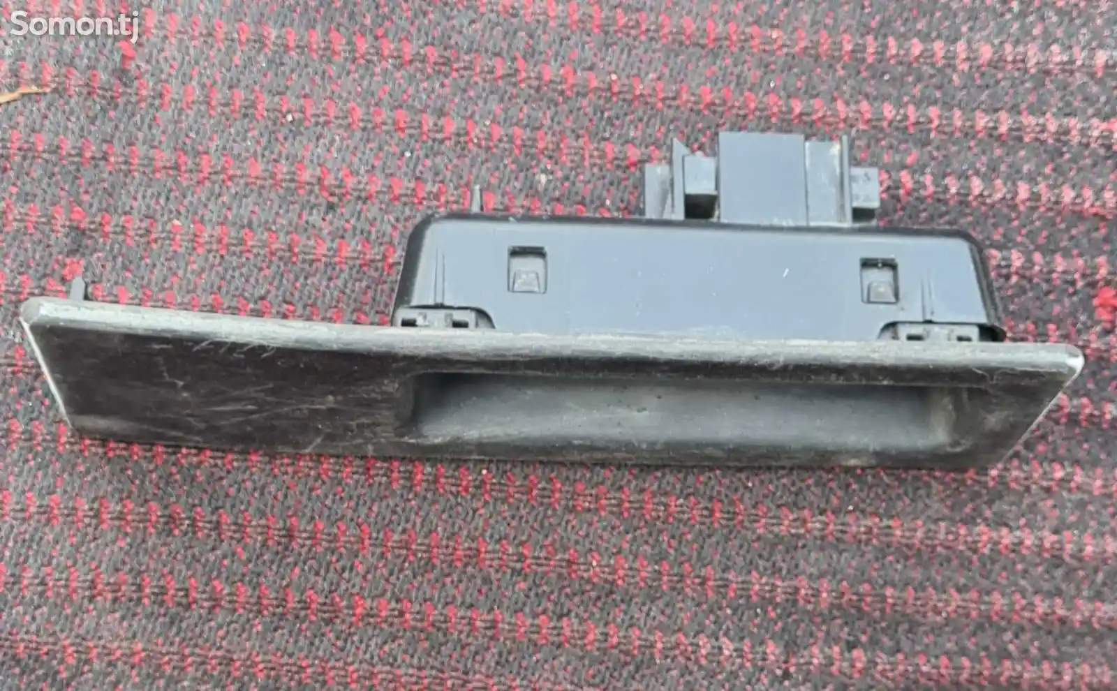 Кнопка багажника от БМВ Х5-2