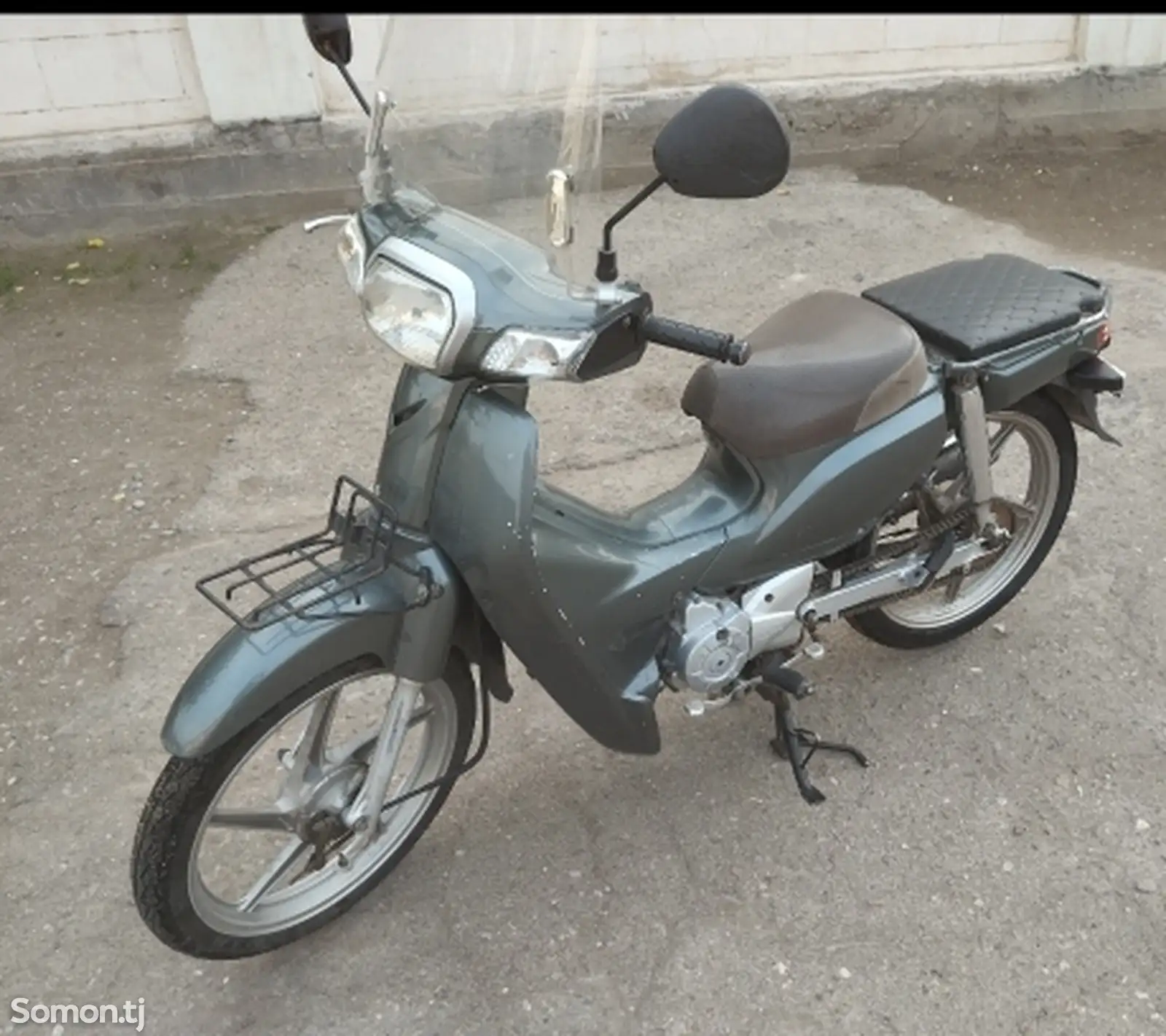 Скутер Honda SuperCub-1