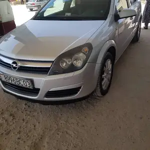 Opel Astra H, 2004