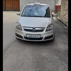 Opel Zafira, 2006