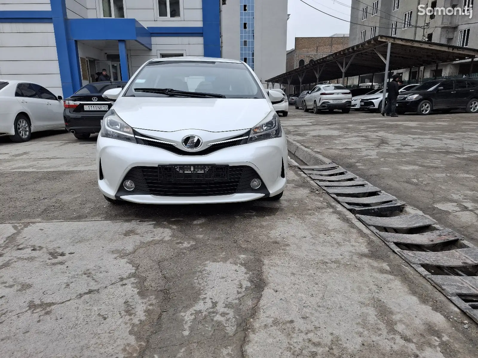 Toyota Vitz , 2015-1