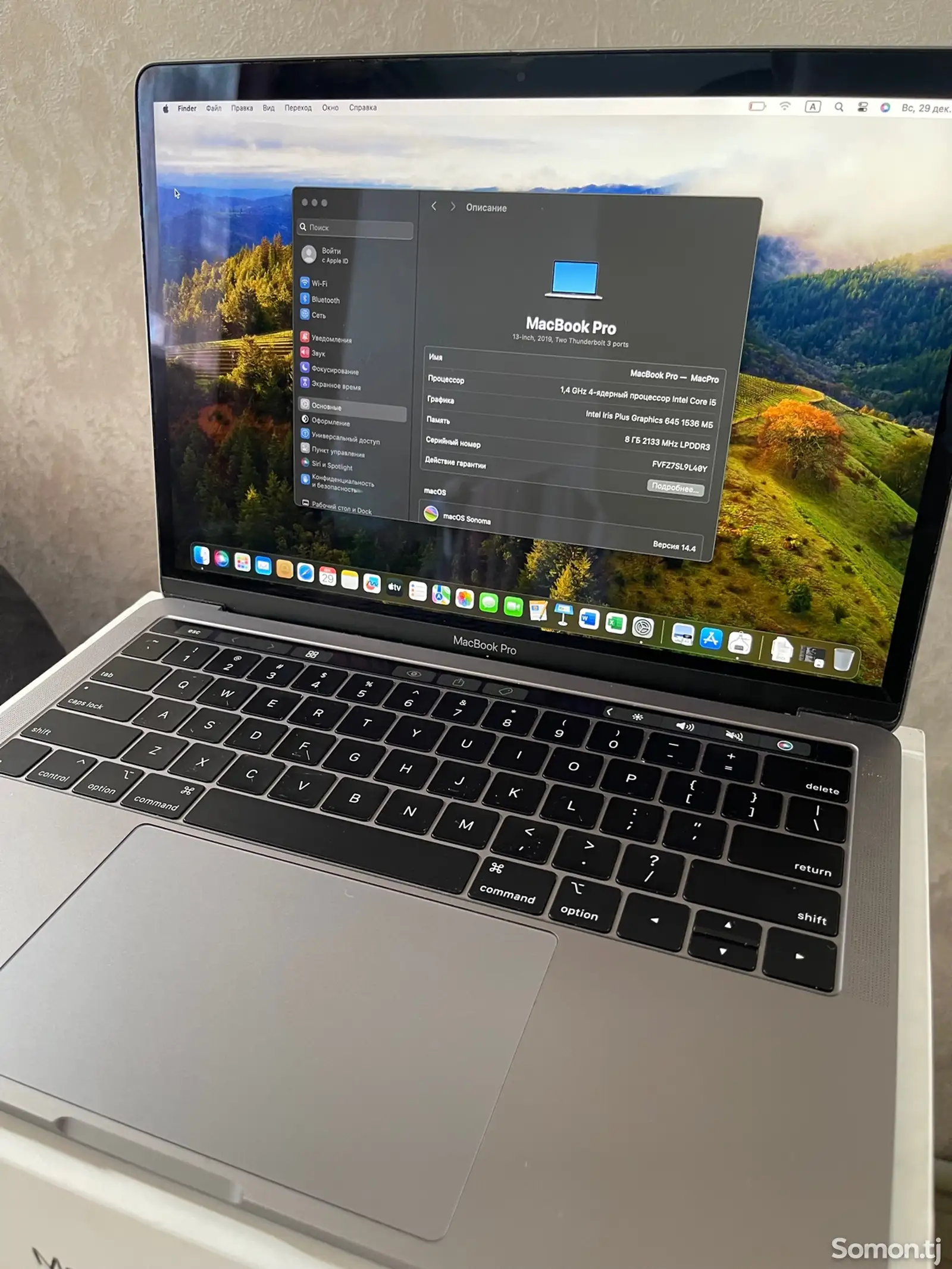 Ноутбук Apple MacBook Pro 2019 Touch Bar-1