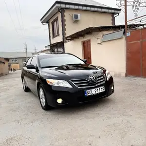 Toyota Camry, 2011