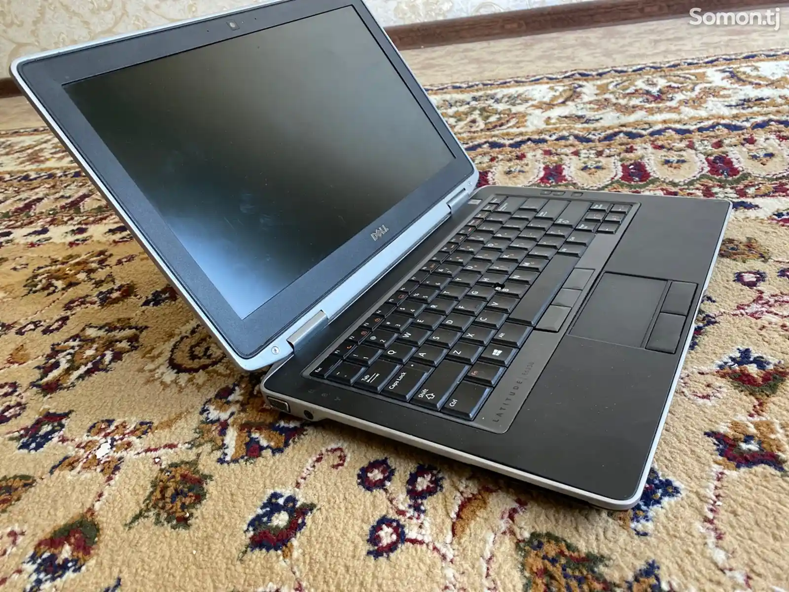 Ноутбук Dell core i5 -2GEN ozu4 hdd500-2