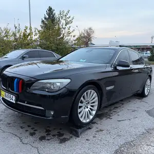 BMW 7 series, 2011