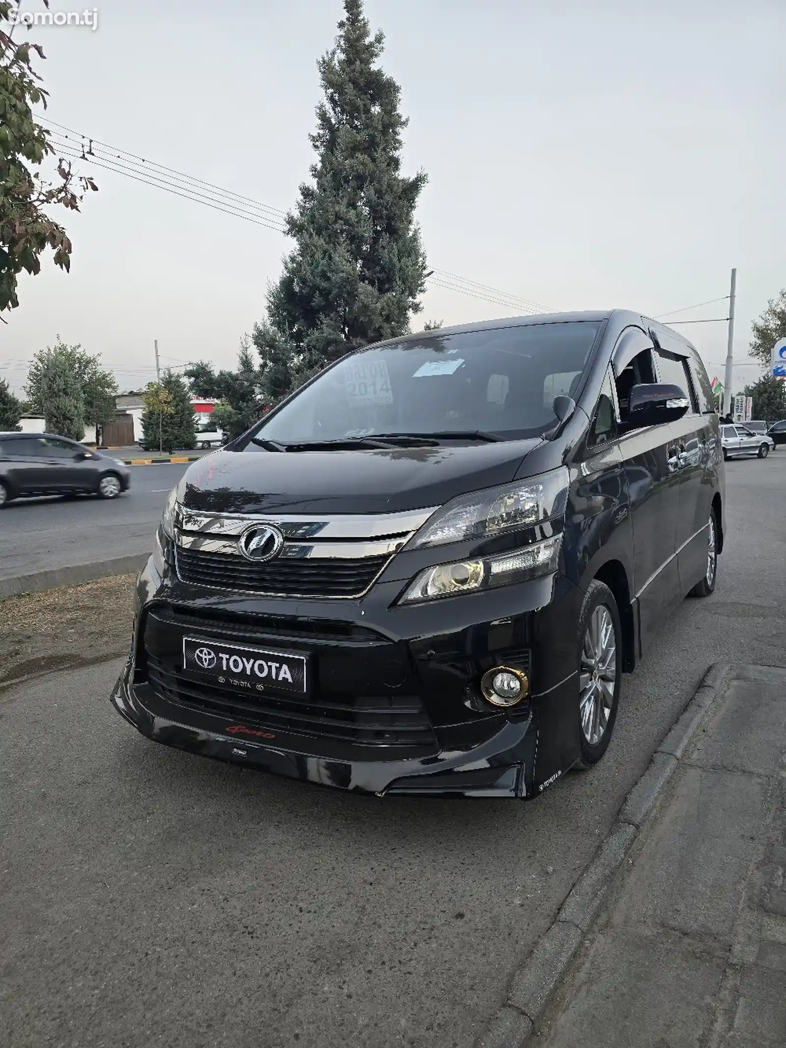 Toyota Vellfire, 2014-1