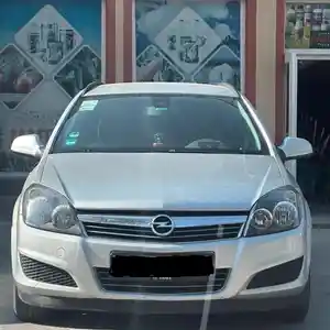 Opel Astra H, 2011