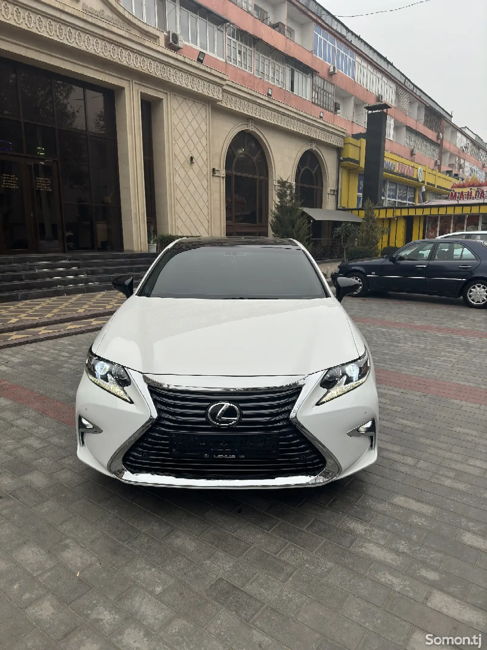 Lexus ES series, 2016-1