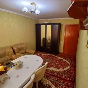 3-комн. квартира, 4 этаж, 85 м², 19мкр