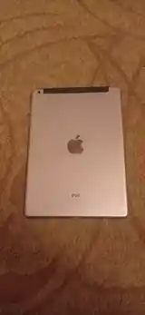 Планшет Apple iPad-5