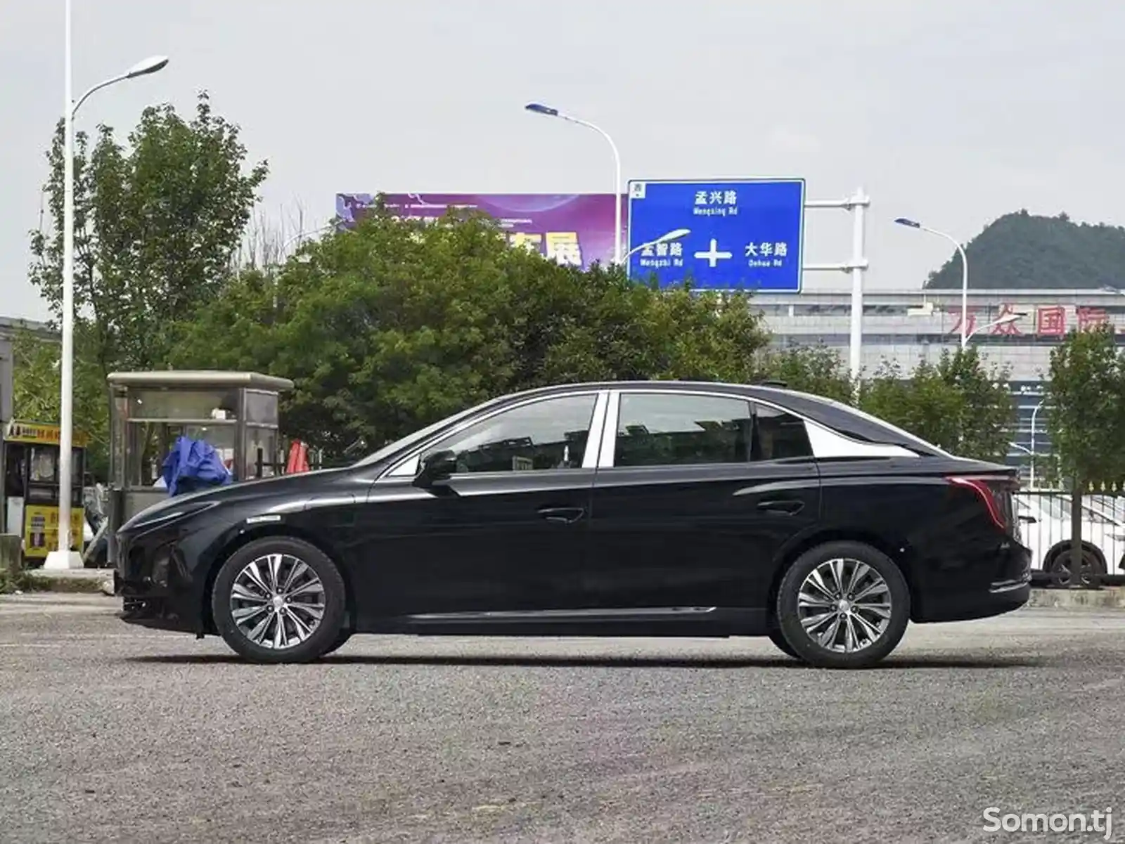 Hongqi E-QM5, 2024-4