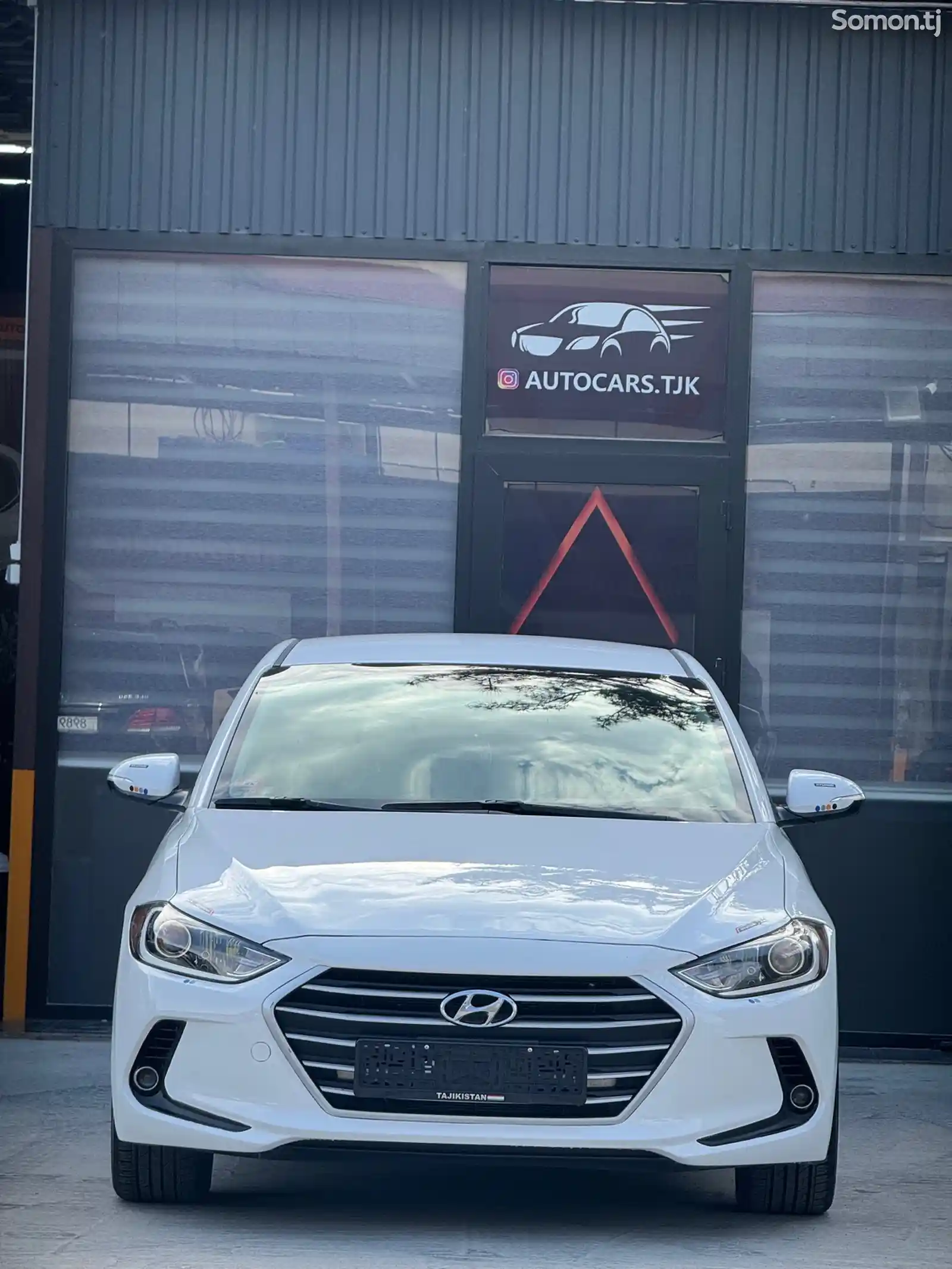 Hyundai Elantra, 2016-10