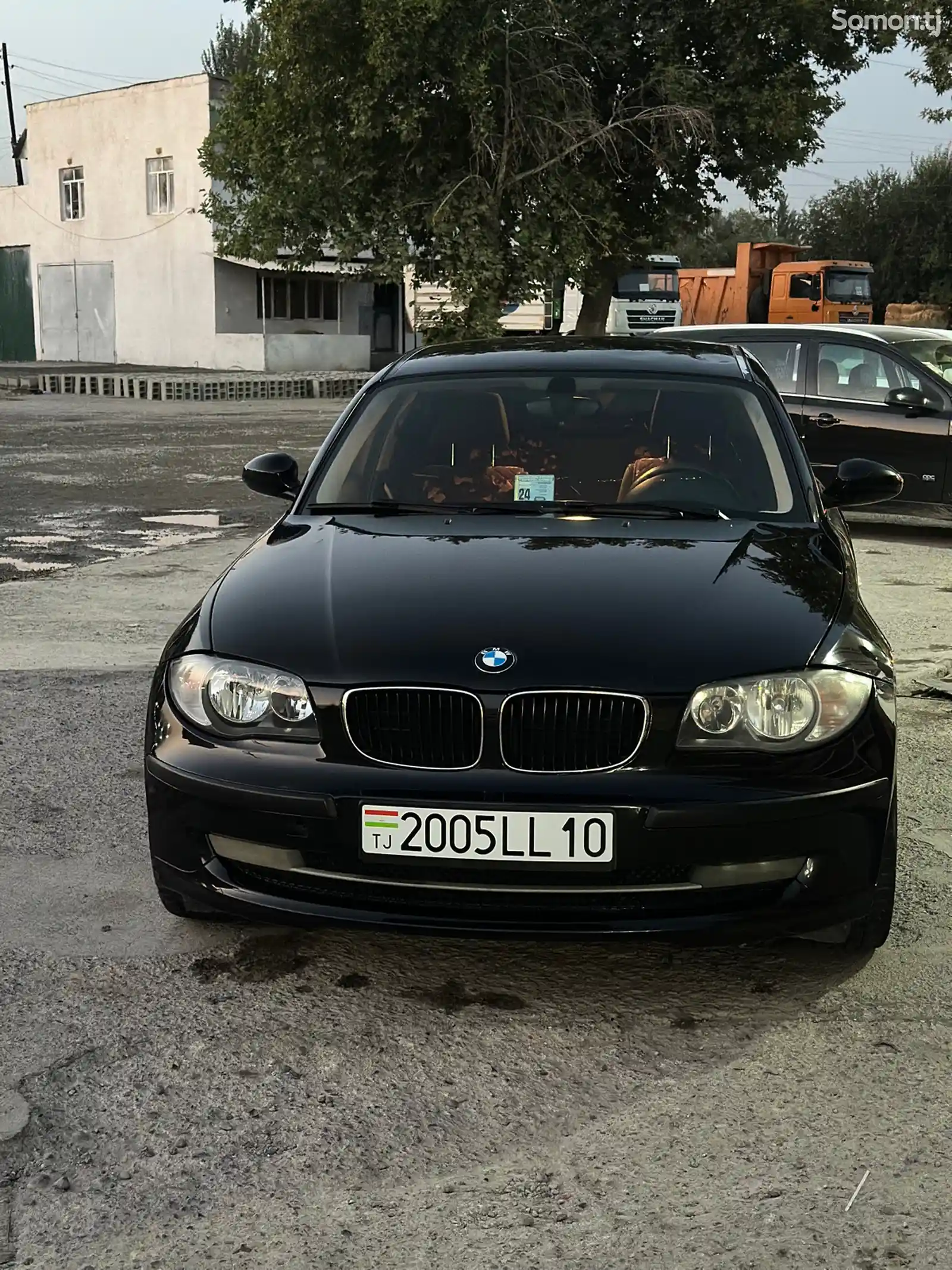 BMW 1 series, 2009-1