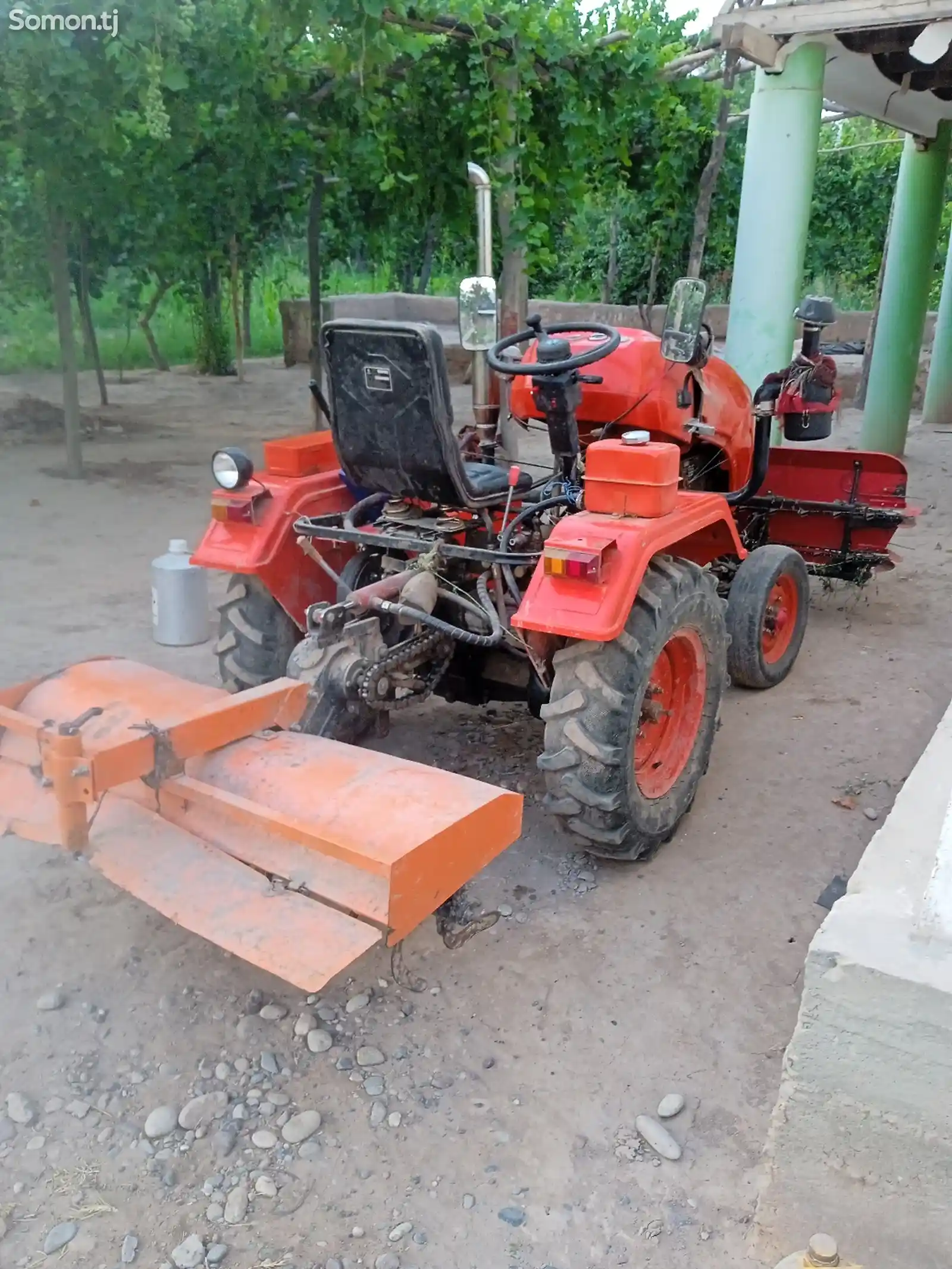 Мини трактор-1