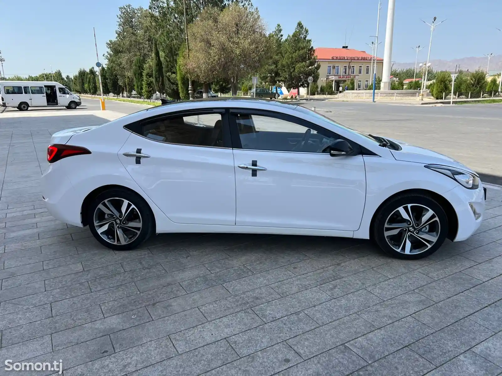 Hyundai Avante, 2014-4