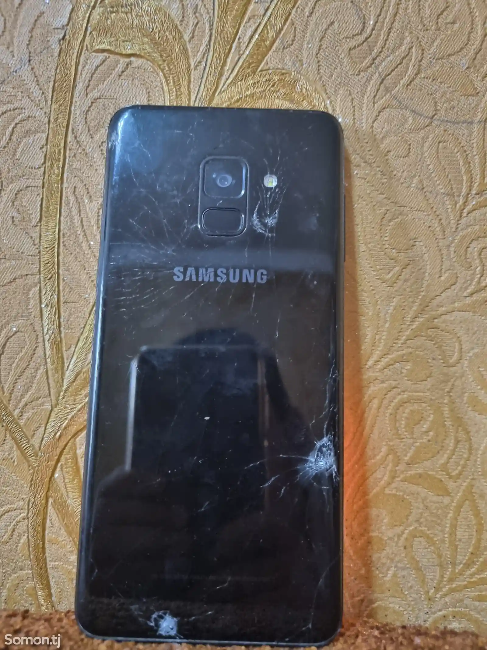 Samsung Galaxy A8-2