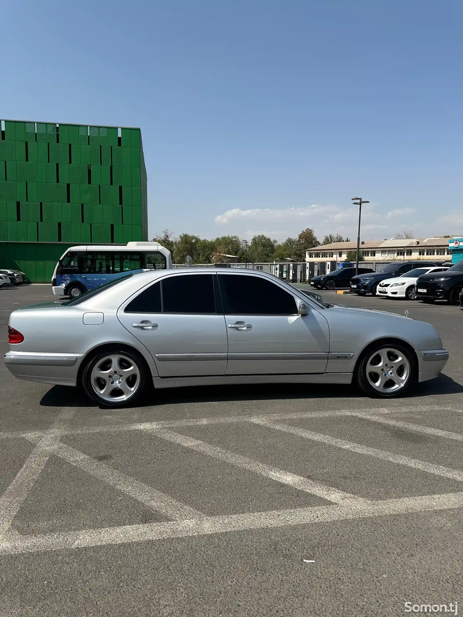 Mercedes-Benz E class, 2002-6