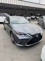 Lexus ES series, 2018-4