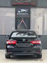 Toyota Camry, 2019-9