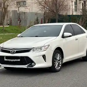 Toyota Camry, 2015