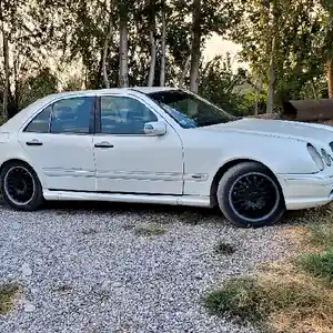 Mercedes-Benz E class, 1997