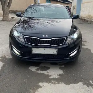 Kia K5, 2011