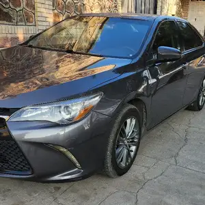 Toyota Camry, 2017