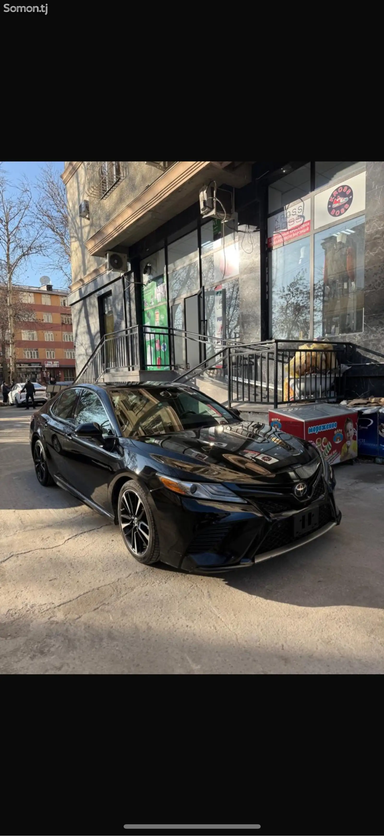 Toyota Camry, 2018-1