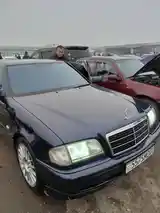 Mercedes-Benz C class, 2000-4