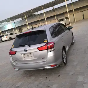 Toyota Fielder, 2015