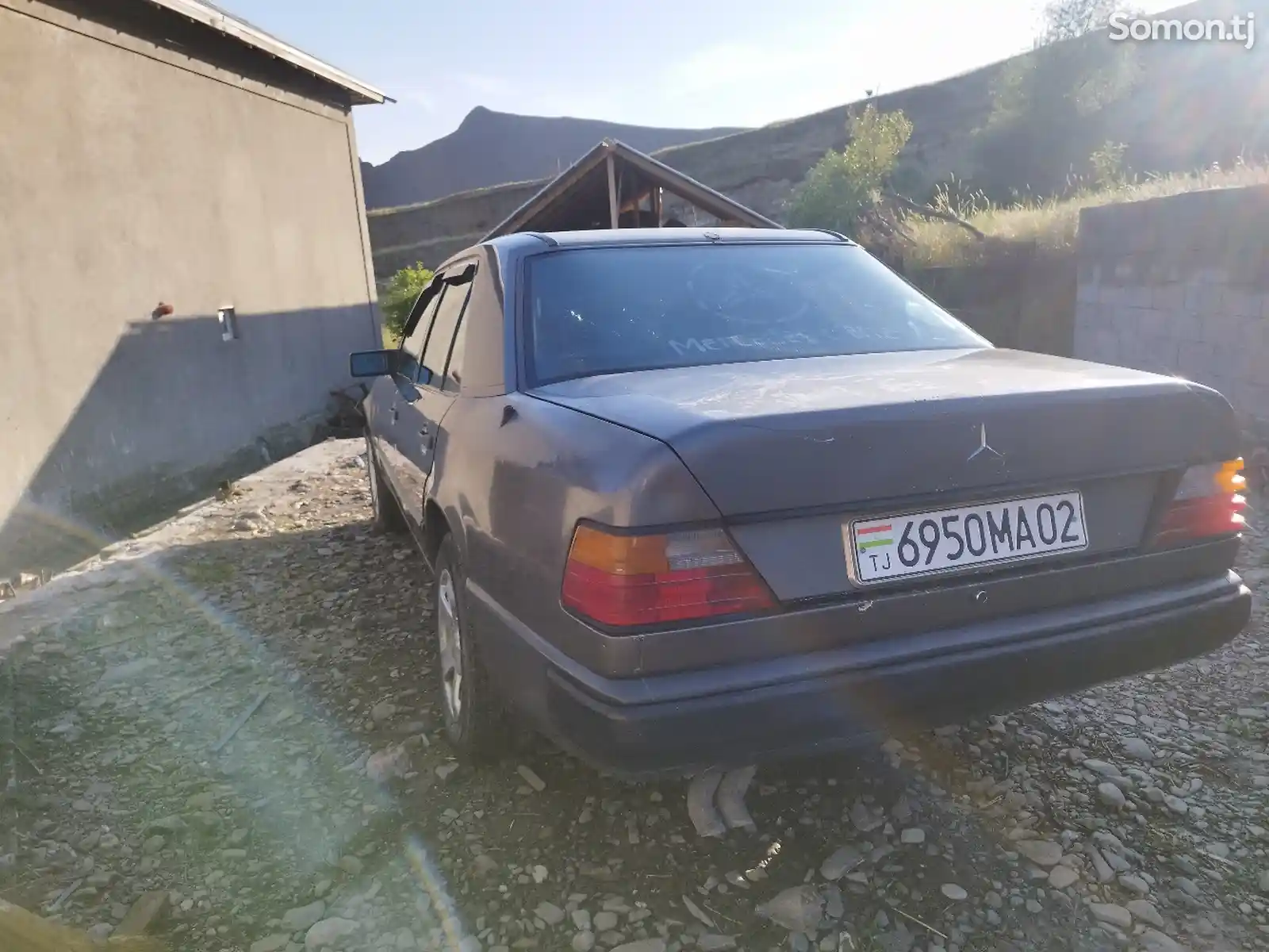 Mercedes-Benz W124, 1988-1