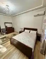 3-комн. квартира, 1 этаж, 81м², Ул. М. Турсунзода 8-10