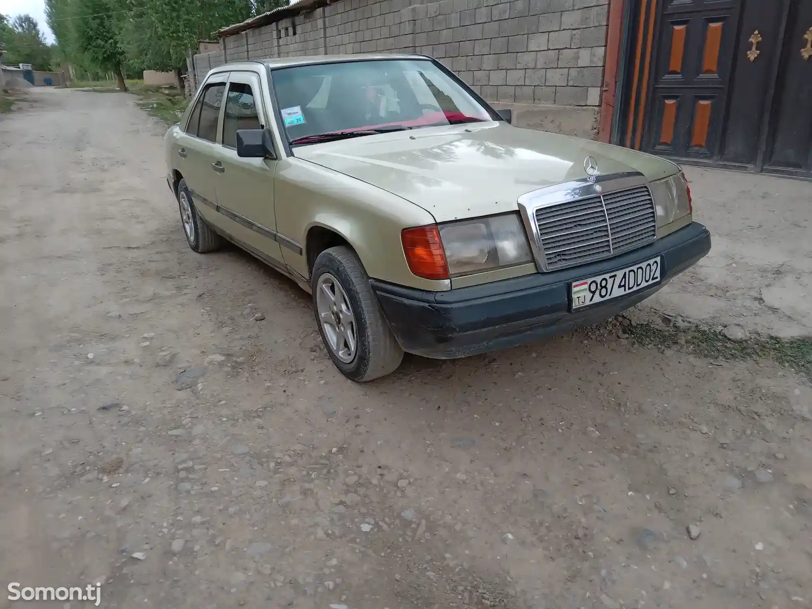 Mercedes-Benz W124, 1983-2