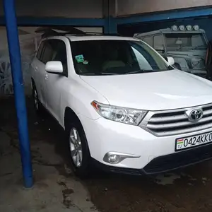 Toyota Highlander, 2013