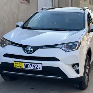 Toyota RAV 4, 2017